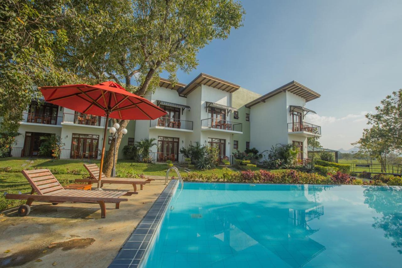 Sigiriya Wewa Addara Hotel - Hotel By The Lake Bagian luar foto