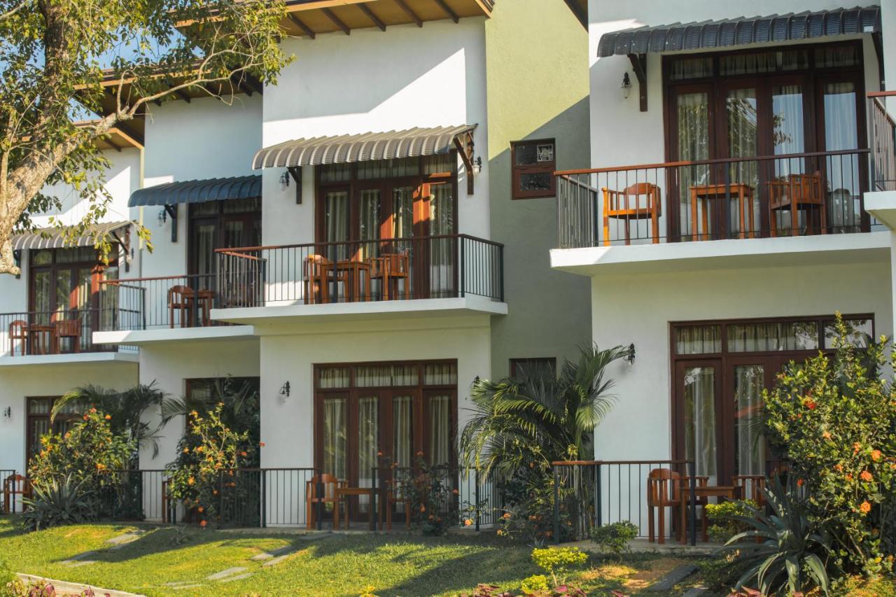 Sigiriya Wewa Addara Hotel - Hotel By The Lake Bagian luar foto