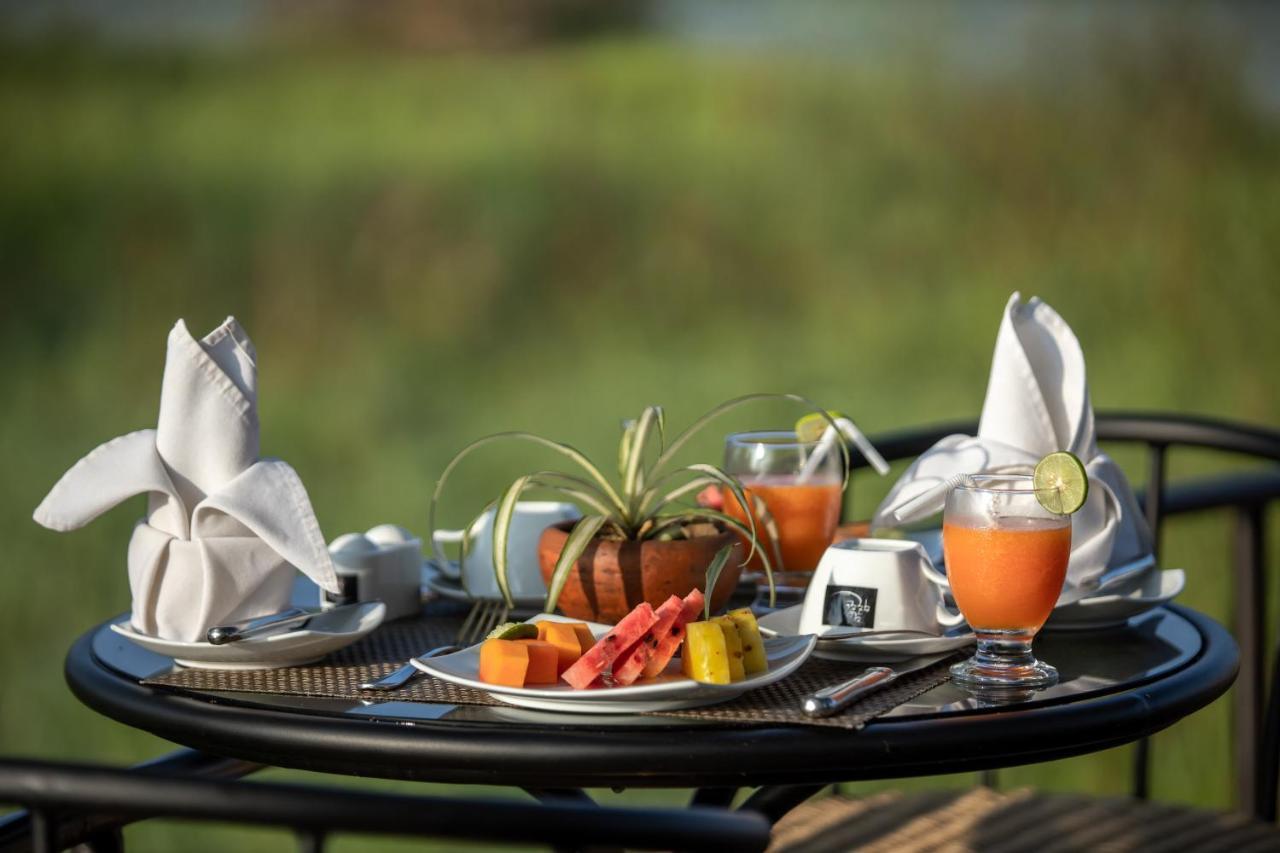 Sigiriya Wewa Addara Hotel - Hotel By The Lake Bagian luar foto