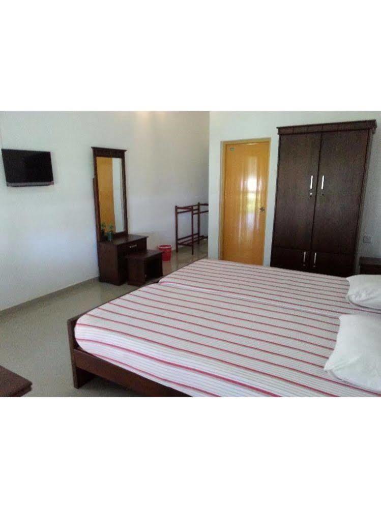Sigiriya Wewa Addara Hotel - Hotel By The Lake Bagian luar foto